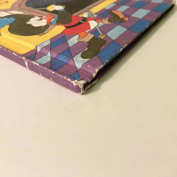 Vintage  80s Walt Disney Books Haunted House Party and Donald Ducks Bad Day - Picture 3 of 16